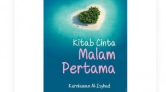 Romantika Kehidupan Rumah Tangga dalam Buku 'Kitab Cinta Malam Pertama'