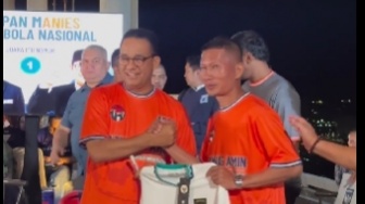 Disambut Yel-yel Presiden Saat Dialog dengan Para Legenda Sepak Bola, Apa yang Dijanjikan Anies Baswedan?