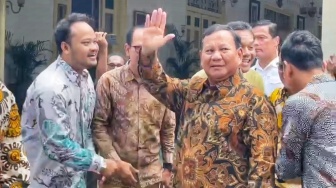 Kedatangan Prabowo Subianto yang Didampingi Gibran saat Bertemu Sri Sultan di Jogja