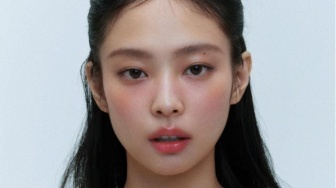 5 Teknik Jennie 'Clean Makeup' Look, Bakal Cocok untuk Siapa Pun?