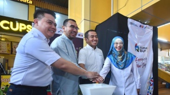 Pertamina Gandeng KAI Luncurkan Vending Machine UMKM di Stasiun Gondangdia