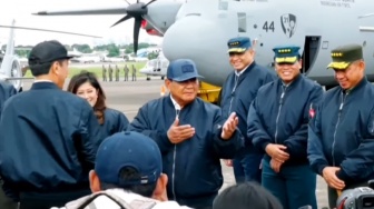 Keluarkan Jurus Silat Andalan, Prabowo Malah Diketawain Jokowi