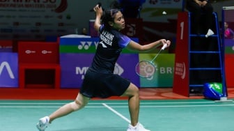 Pebulu tangkis Tunggal Putri Indonesia Gregoria Mariska Tunjung saat bertanding dengan Tunggal Putri Jerman Yvonne Li dalam babak 32 besar turnamen Indonesia Masters 2024 di Istora Senayan, Jakarta, Selasa (24/1/2024). [Suara.com/Alfian Winanto]