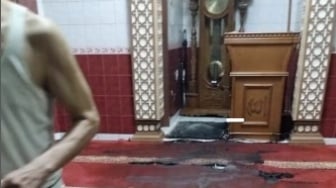 Viral! Pria Bercelana Pendek yang Bakar Masjid di Sunter Jakut Ternyata Warga Sekitar, Apa Motifnya?