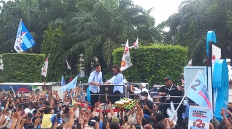 Barongsai Meriahkan Kirab Kebangsaan Prabowo-Gibran di Semarang, Warga: Menang Satu Putaran!