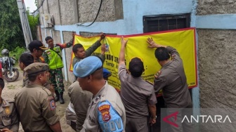 Puluhan Tempat Hiburan Malam di Serang Disegel Petugas Gabungan