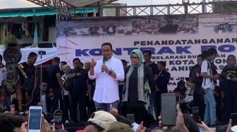 Anies Teken 7 Poin Kontrak Politik dengan Kelompok Rakyat Miskin Kota, Ini Isinya