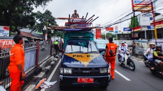 Satpol PP Copot Ratusan Ribu Atribut Kampanye di Masa Tenang, Jakarta Kembali Bersih dari APK Pemilu?