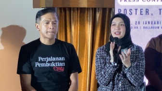 Pakai Hijab Saat Promosi Film Baru, Dea Annisa Sudah Hijrah?