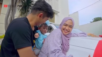 Nostalgia Ria Ricis Bersama Teuku Ryan saat Jajal Mobil Baru Seharga Puluhan Toyota Avanza, Mesra Sekali