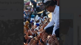 Anies Baswedan Ajak Live TikTok Bahas Kerja-Kerja Pemenangan Jelang Debat Terakhir Pilpres