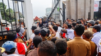 Kepala dan Perangkat Desa Kembali Geruduk Gedung DPR RI, 2.730 Personel Gabungan Dikerahkan