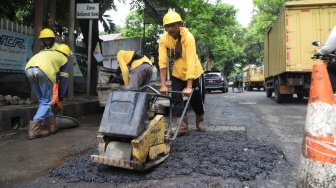 Perbaikan Jalan dan Normalisasi Saluran Air Lewat Perjaka Gesit Sehari Jadi, Bagaimana Caranya?