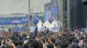 Momen Sikap Hormat Prabowo Usai SBY Beri Sanjungan "Putra Terbaik Bangsa" di Hadapan Warga Malang