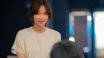 5 Nasib Malang Menimpa Kim Sa Ra di Episode Awal Drama Korea Queen of Divorce