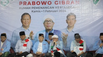 Kala Prabowo-Gibran Diguyur Doa Menang Pilpres 2024 oleh Majelis Zikir Nurul Wathon