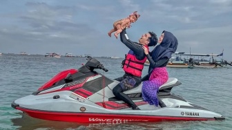Dituding Abaikan Istri, Teuku Ryan Pernah Lakukan Hal Romantis Ini ke Ria Ricis