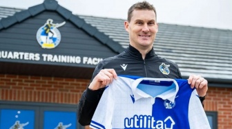 Pelatih Bristol Rovers Heran dengan Statistik Elkan Baggott