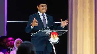 Anies Baswedan: Jangan Pelit dengan Guru