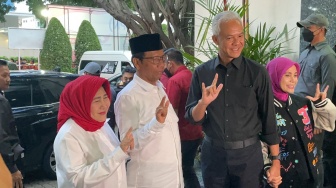 Berangkat Bareng ke Lokasi Debat Kelima Pilpres 2024, Apa Dresscode Pilihan Ganjar-Mahfud?