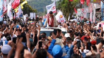 Usai Debat Terakhir, Prabowo Pulang Kampung Disambut Puluhan Ribu Masyarakat Sulut