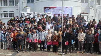 Cegah Disintegrasi Bangsa, Civitas UPI Bandung: Jokowi Stop Cawe-cawe!