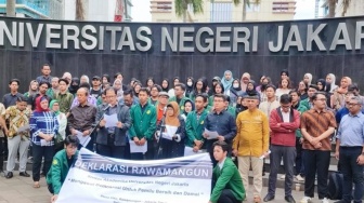 Tiupkan Peluit Bahaya! Guru Besar, Dosen dan Mahasiswa UNJ Kompak Ultimatum Jokowi: Jangan Cawe-cawe Politik!