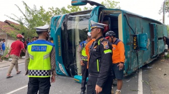 Tiga Orang Tewas dalam Kecelakaan di Bukit Bego: Bus yang Ditumpangi Korban Diganti dengan Armada Lama