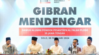 Hadiri Istighotsah dan Maulid Nabi, Gibran Titip Para Santri Kawal Program Dana Abadi Pesantren