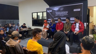 Lima Caleg Muda Samarinda "Dihujani" Pertanyaan Kritis dalam Acara "Tumbuk Caleg"