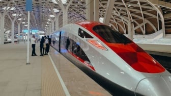 Kereta Cepat Jakarta-Surabaya Segera Digarap China Lagi, Luhut Mau Bentuk Tim