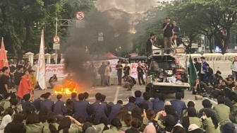 Apa Itu Aksi Politik Gentong Babi yang Dilakukan Jokowi?