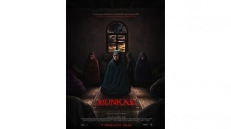 Review Film Munkar, Misteri Santriwati yang Bangkit Lagi dari Kematian