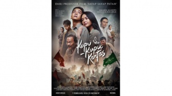 Review Film Kupu-Kupu Kertas, Romansa Sejarah yang Memikat!