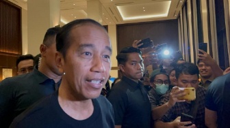 Jokowi Naikkan Tukin Bawaslu Jelang Coblosan, TPN Ganjar - Mahfud: Why Now?