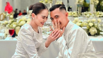 Ayu Ting Ting Diterawang Masih Trauma Masa Lalu, Tak Berharap Banyak dari Muhammad Fardana