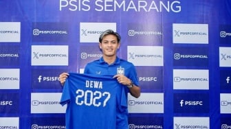 Sempat Digoda Klub Lain, Alfeandra Dewangga Resmi Bersama PSIS Hingga 2027