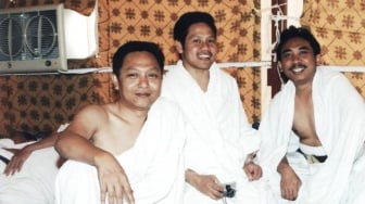 Eks Jubir Gus Dur Pamer Foto Bareng Cak Imin dan Ketum PBNU, Kode Apa?