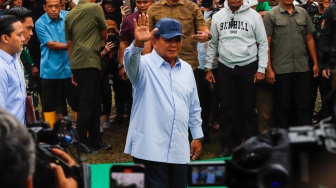 Sebelum Ke TPS Sarapan Bubur Manado, Pulang Nyoblos Prabowo Renang Di Hambalang