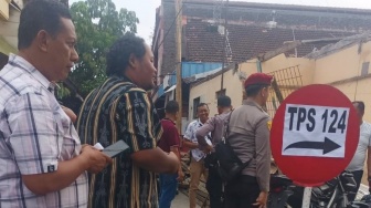 Puluhan Massa Paksa Ikut Pencoblosan Capres di TPS 124 Babarsari, PSU Berpotensi Dilakukan