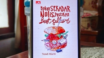 Motivasi Menulis dalam Buku 'Bukan Sekadar Nulis, Pastikan Best Seller!'