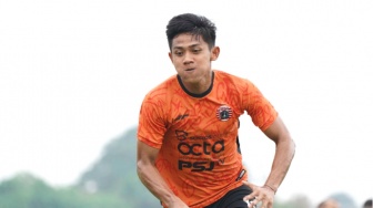 Lakoni Laga Usiran di Pekan Ke-25, Bek Persija Jakarta Harap Raih Hasil positif