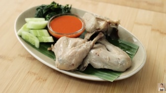 Resep Ayam Pop Ala Rumah Makan Padang dari Chef Devina Hermawan, Enak Dimakan Bareng Keluarga