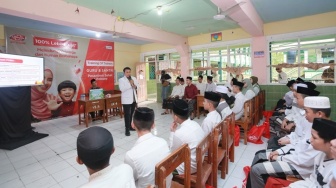 Pentingnya Sanitasi, Ribuan Santri Dapat Edukasi Kesehatan di Ponpes Asshiddiqiyah Jakarta
