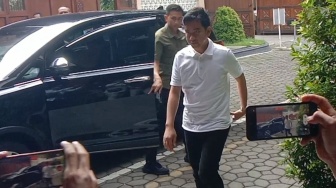 Belum Banyak Bicara Hasil Pertemuan dengan Prabowo Subianto, Gibran Sebut Dua Nama Ini yang Lebih Dulu Tahu