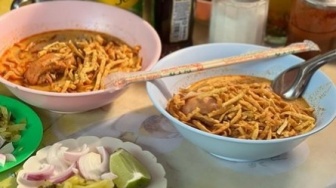 Mencicipi Khao Soi Otentik di Bali, Hidangan Kari Pekat Diperkaya Iga Sapi Lembut