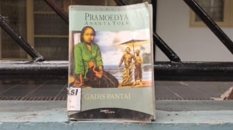 Resensi Novel Gadis Pantai, Feodalisme Jawa pada Masa Kolonial Belanda