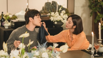 tvN Rilis Second Couple Drama Queen of Tears, Kwak Dong Yeon Tampil Mesra!