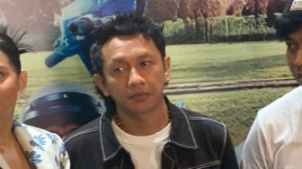 Tangis Erick Estrada Pecah saat Berhasil Jadi Pemeran Utama Film Mendung Tanpo Udan