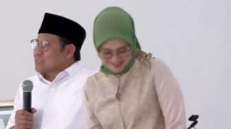 Romantisme Kocak Cak Imin: Ulah Isengnya Bikin Istri Salah Tingkah